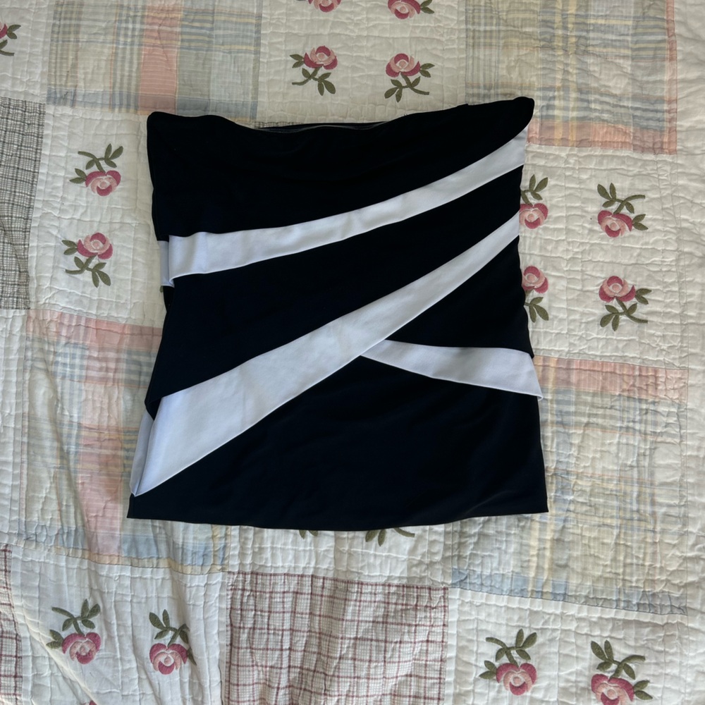 White House Black Market Black and White Pencil Skirt